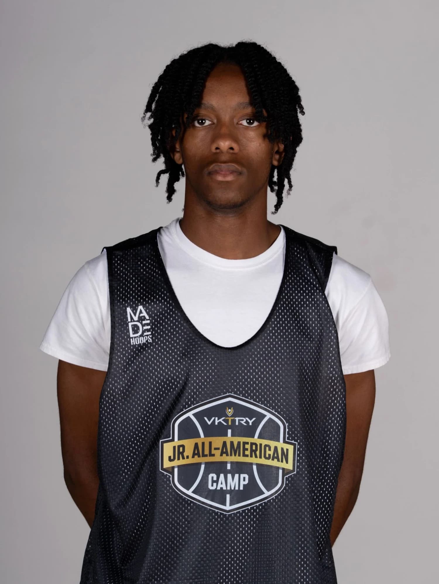 Jacob Mariner wearing his VKTRY MADE Hoops Jr. All-American Camp jersey